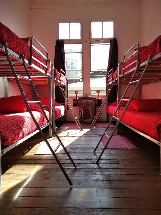 Casa Volante Hostal บัลปาราอีโซ ภายนอก รูปภาพ