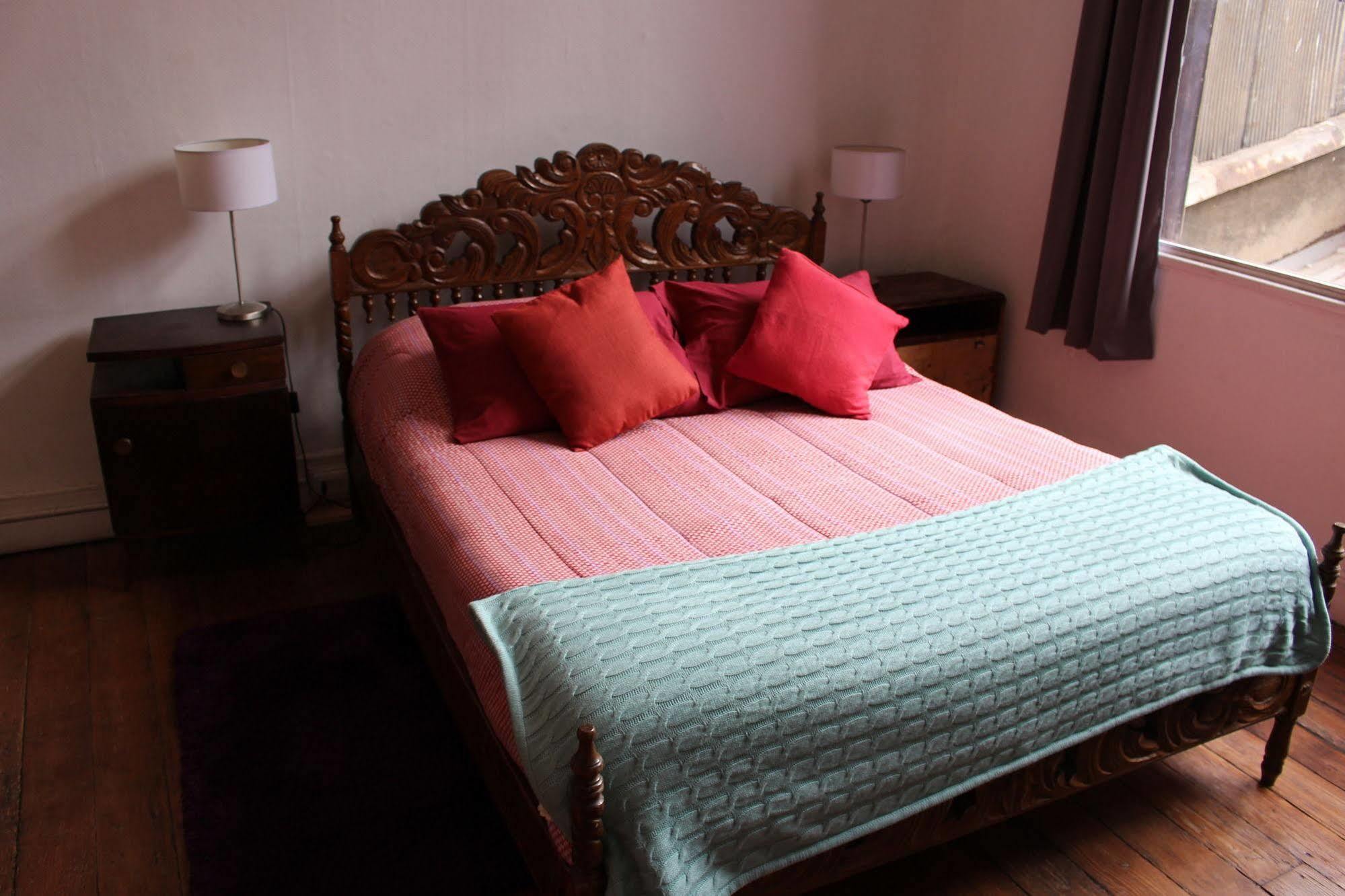 Casa Volante Hostal บัลปาราอีโซ ภายนอก รูปภาพ
