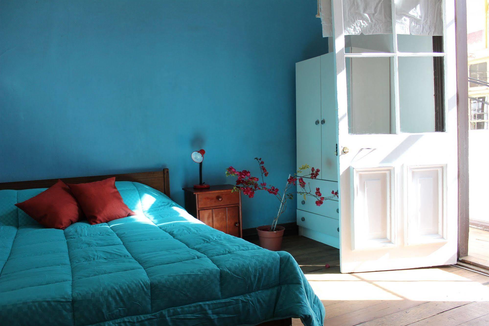 Casa Volante Hostal บัลปาราอีโซ ภายนอก รูปภาพ